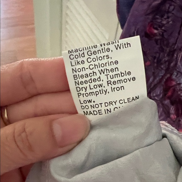 #1060**Floral Purple Women's Blouse - Picture 4 of 6